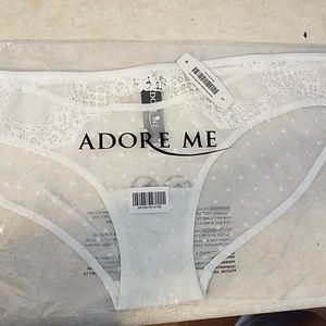 NWT - Adore Me Lace Hipsters - Size Small